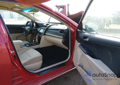 2013 Toyota Camry Le z USA, uszkodzony, nr VIN 4T4BF1FKXDR302840